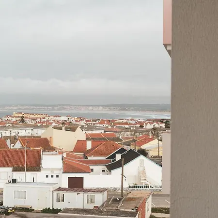 19 - Cozy In * Peniche