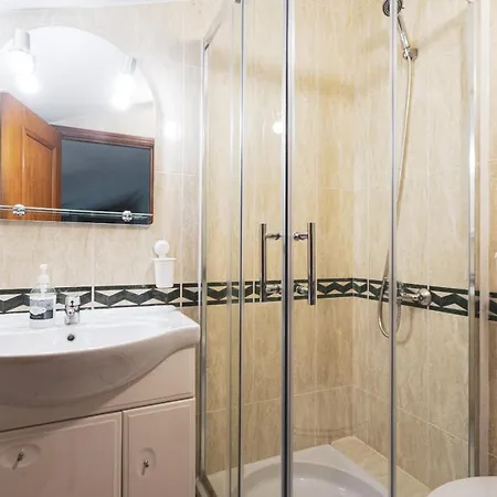 19 - Cozy In Peniche