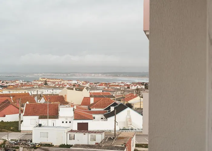 19 - Cozy In * Peniche